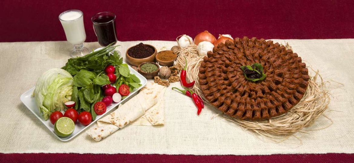 temel-cig-kofte-malzemeleri-ve-yapimi